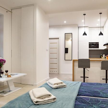 Shy But Shining! Lovely, Stylish & Fully Equipped. Apartment Krasków Exterior foto